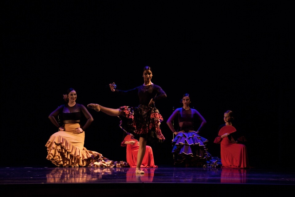 danza espanola bailarina flamenco carmen maria coy canovas escuela internacional de danza international dance school alicante