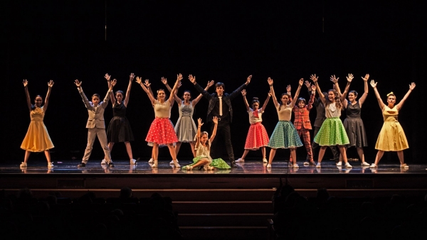 teatro musical grupo teenagers gala escuela internacional de danza international dance school alicante