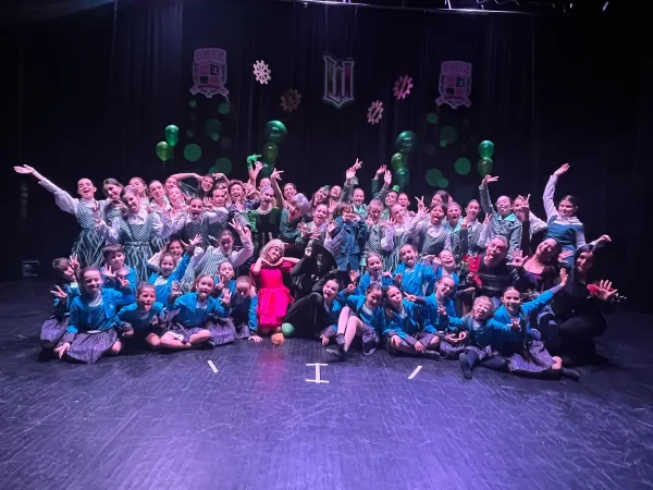 gala-navidad-2025-teatro-musical-wicked-ids